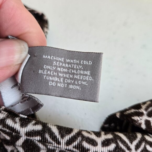 6325-13 Chico’s Travelers Cardigan sweater Brown & cream geometric Size 1 12 L - Picture 4 of 4